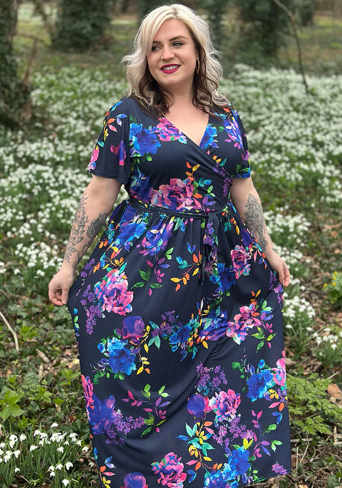 Adrianna Large Scale Floral Print Maxi Dress - Image 4