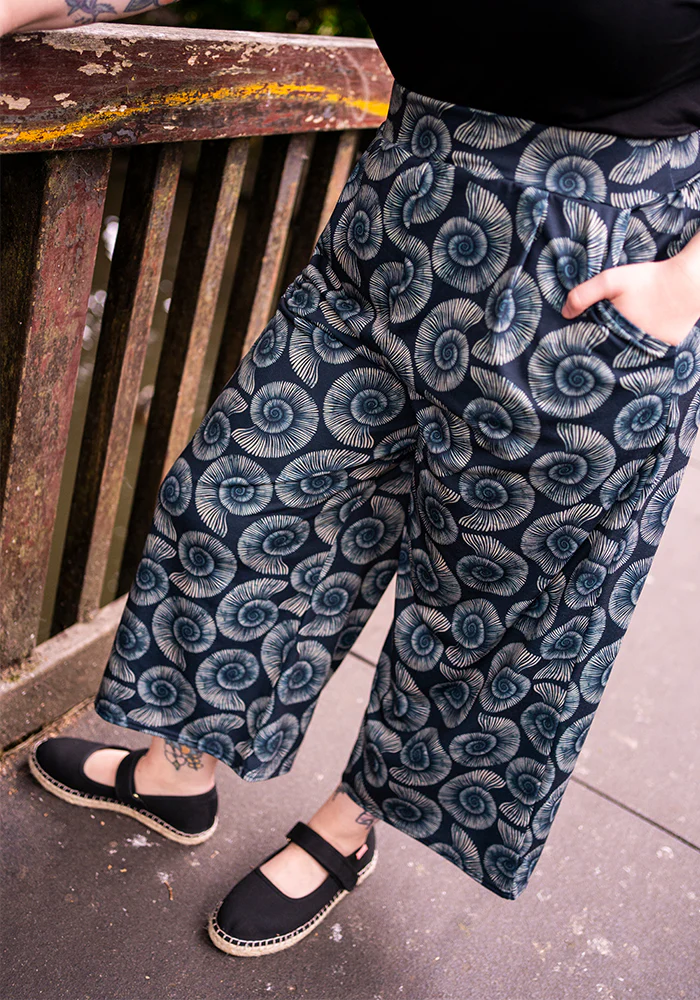 Amari Fossils Print Pull On Wide Leg Culotte Trouser - Image 9