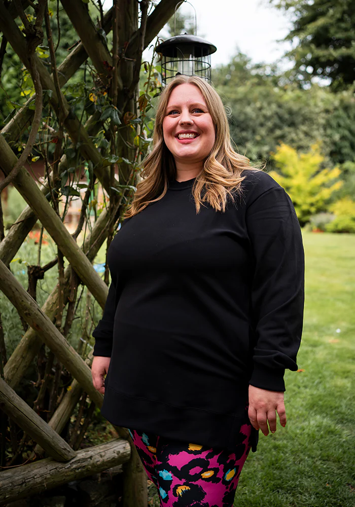 Black Longline Popsy Sweatshirt - Image 13