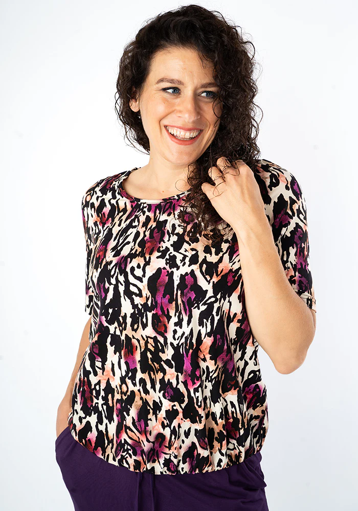 Zola Watercolour Animal Print Cotton Bubble Hem Top - Image 4